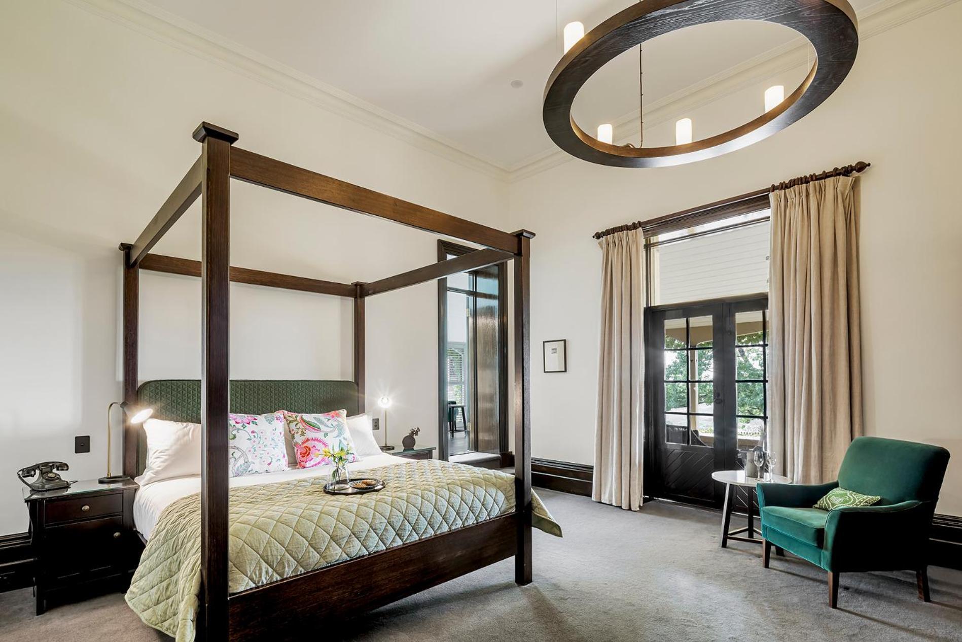 Conservatory Suite